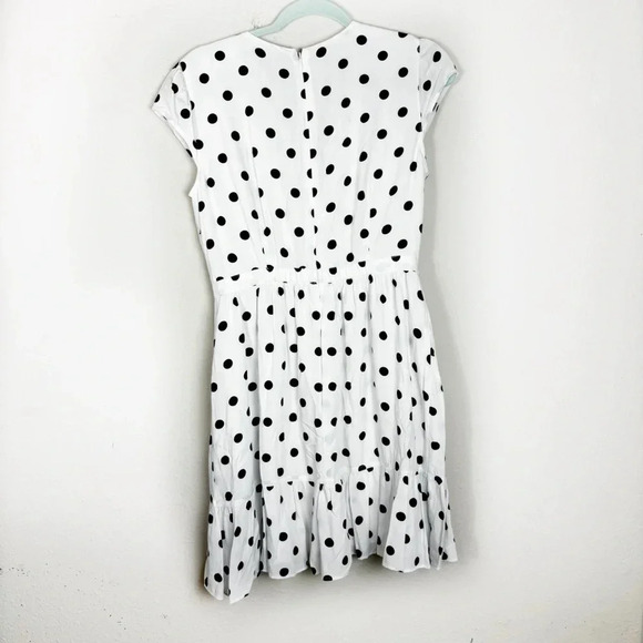 J Crew Cap Sleeve White Black Polka Dots Dress Ruffled Front V- Neck size 6 - Picture 7 of 16